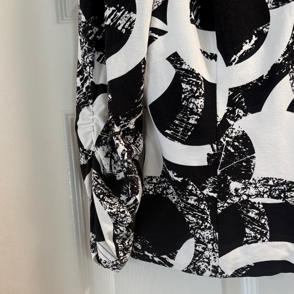 Joseph Ribkoff Abstract Blazer - Picture 4 of 6